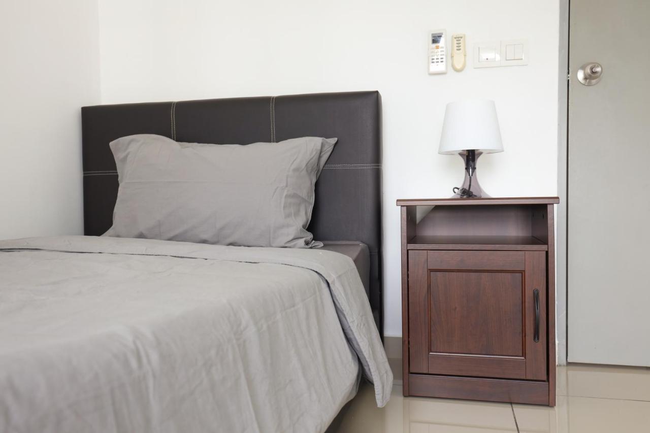 Cozy 3-Bedroom Condo With Pool - Seri Kembangan Exterior photo